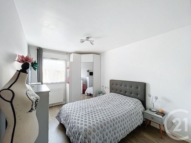 Appartement F3 à vendre - 3 pièces - 65,60 m2 - Lacroix St Ouen - 60 - PICARDIE