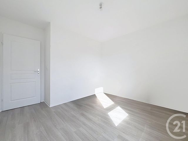 Appartement F3 &agrave; vendre - 4 pi&egrave;ces - 65 m2 - Lacroix St Ouen - 60 - PICARDIE