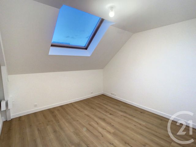 Appartement T4 &agrave; louer - 4 pi&egrave;ces - 68,40 m2 - St Nazaire - 44 - PAYS-DE-LOIRE