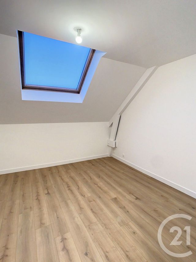 Appartement T4 &agrave; louer - 4 pi&egrave;ces - 68,40 m2 - St Nazaire - 44 - PAYS-DE-LOIRE