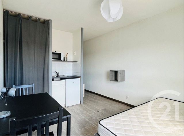 Appartement Studio &agrave; vendre - 1 pi&egrave;ce - 16 m2 - St Nazaire - 44 - PAYS-DE-LOIRE