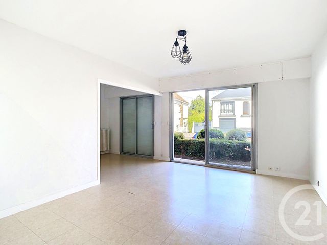 Appartement T3 &agrave; vendre - 3 pi&egrave;ces - 61,95 m2 - St Nazaire - 44 - PAYS-DE-LOIRE