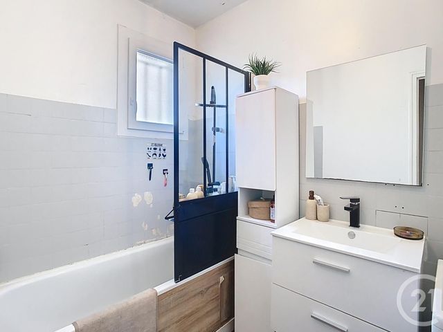 Appartement T3 &agrave; vendre - 3 pi&egrave;ces - 61,95 m2 - St Nazaire - 44 - PAYS-DE-LOIRE