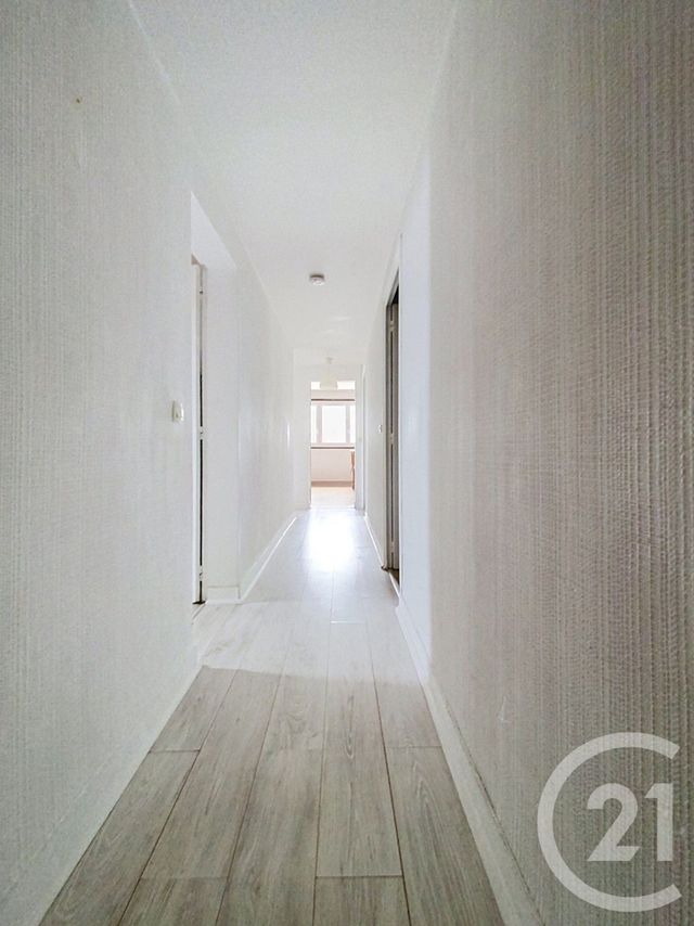 Appartement T3 &agrave; louer - 3 pi&egrave;ces - 74,60 m2 - St Nazaire - 44 - PAYS-DE-LOIRE
