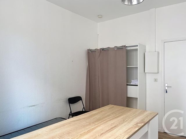 Appartement Studio &agrave; louer - 1 pi&egrave;ce - 13,66 m2 - St Nazaire - 44 - PAYS-DE-LOIRE