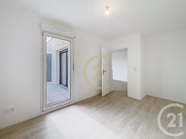 Appartement T2 &agrave; louer - 2 pi&egrave;ces - 43,70 m2 - St Nazaire - 44 - PAYS-DE-LOIRE