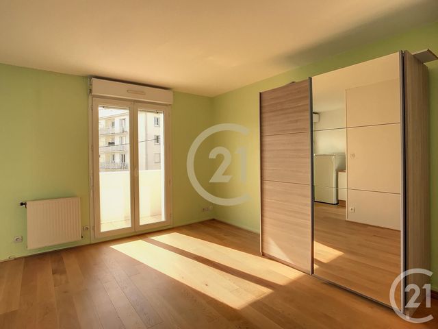 Appartement Studio &agrave; louer - 1 pi&egrave;ce - 22,65 m2 - St Nazaire - 44 - PAYS-DE-LOIRE