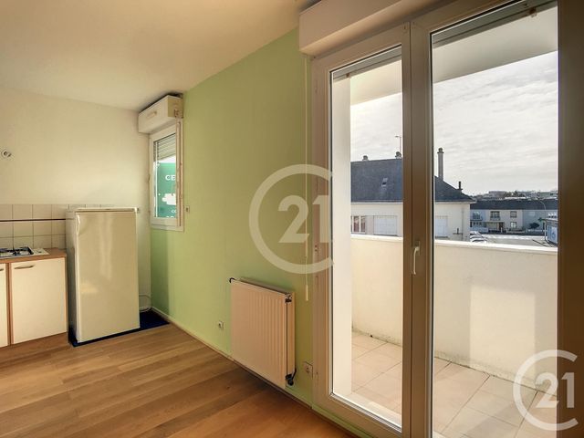 Appartement Studio &agrave; louer - 1 pi&egrave;ce - 22,65 m2 - St Nazaire - 44 - PAYS-DE-LOIRE