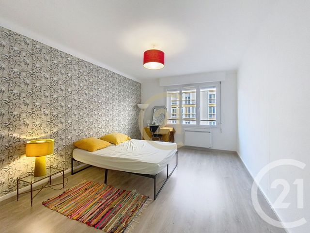 Appartement T4 &agrave; louer - 4 pi&egrave;ces - 93,43 m2 - St Nazaire - 44 - PAYS-DE-LOIRE