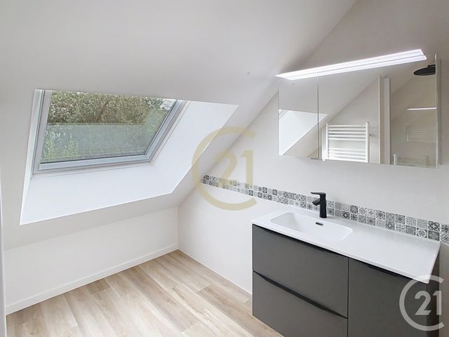 Appartement T5 &agrave; louer - 5 pi&egrave;ces - 110,41 m2 - St Nazaire - 44 - PAYS-DE-LOIRE