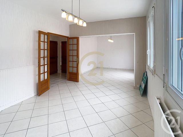 Appartement T5 &agrave; louer - 5 pi&egrave;ces - 110,41 m2 - St Nazaire - 44 - PAYS-DE-LOIRE