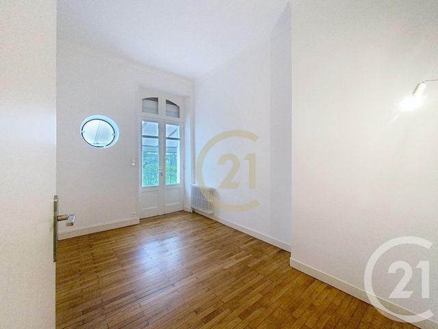 Appartement T3 &agrave; louer - 3 pi&egrave;ces - 82,72 m2 - St Nazaire - 44 - PAYS-DE-LOIRE