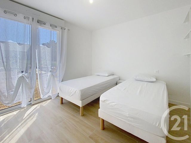 Maison &agrave; louer - 4 pi&egrave;ces - 94,20 m2 - St Nazaire - 44 - PAYS-DE-LOIRE