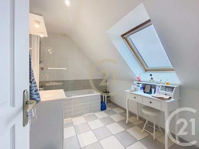 Maison &agrave; louer - 5 pi&egrave;ces - 98 m2 - Guerande - 44 - PAYS-DE-LOIRE