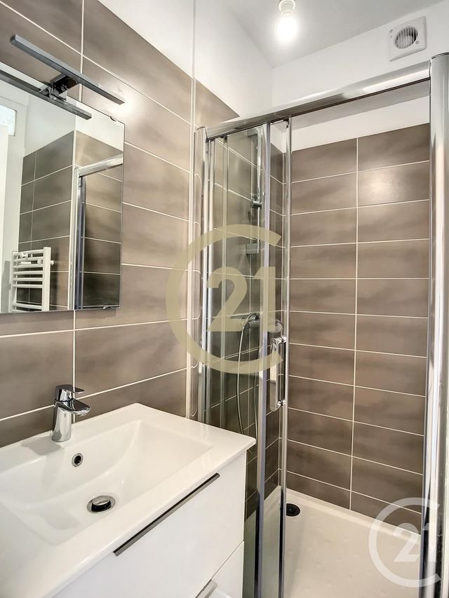 Appartement T3 &agrave; louer - 3 pi&egrave;ces - 53,15 m2 - St Nazaire - 44 - PAYS-DE-LOIRE