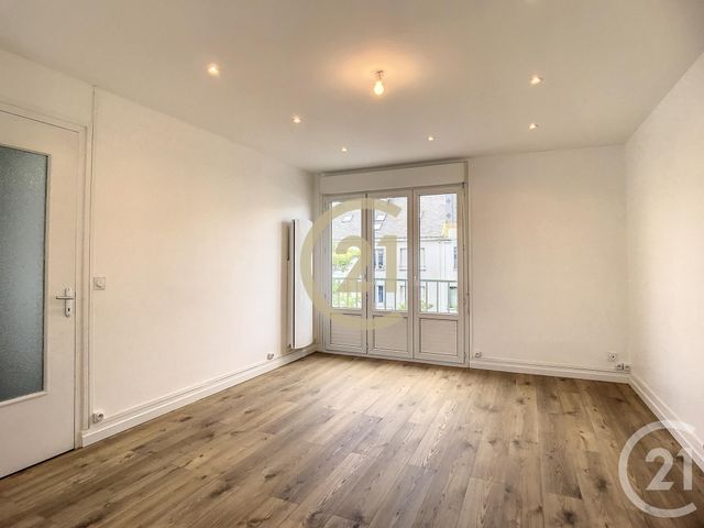 Appartement T3 &agrave; louer - 3 pi&egrave;ces - 53,15 m2 - St Nazaire - 44 - PAYS-DE-LOIRE