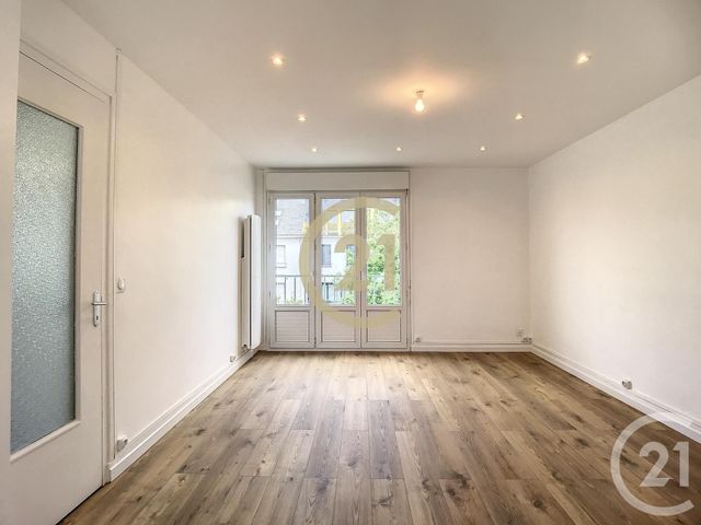 Appartement T3 &agrave; louer - 3 pi&egrave;ces - 53,15 m2 - St Nazaire - 44 - PAYS-DE-LOIRE