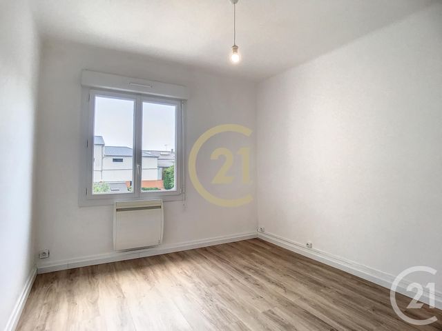 Appartement T3 &agrave; louer - 3 pi&egrave;ces - 53,15 m2 - St Nazaire - 44 - PAYS-DE-LOIRE