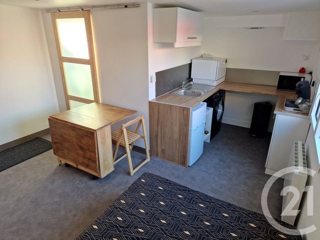 Maison &agrave; louer - 6 pi&egrave;ces - 190,42 m2 - Trignac - 44 - PAYS-DE-LOIRE