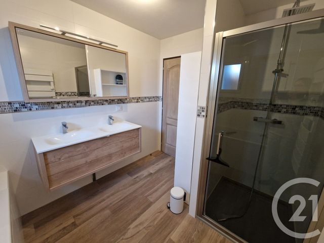 Maison &agrave; louer - 6 pi&egrave;ces - 190,42 m2 - Trignac - 44 - PAYS-DE-LOIRE