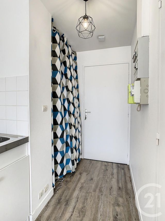 Appartement Studio &agrave; louer - 1 pi&egrave;ce - 18,77 m2 - St Nazaire - 44 - PAYS-DE-LOIRE