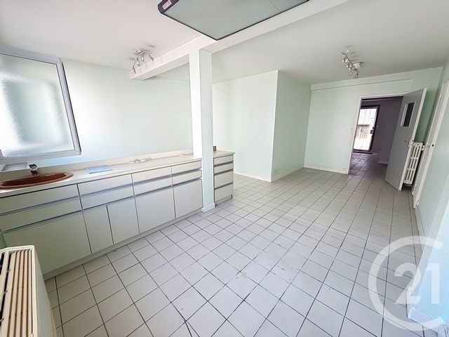 Appartement F3 &agrave; vendre - 3 pi&egrave;ces - 70 m2 - St Nazaire - 44 - PAYS-DE-LOIRE