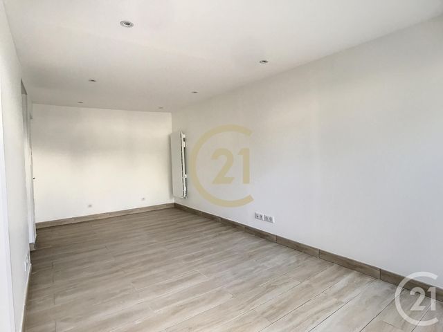 Appartement T3 &agrave; louer - 3 pi&egrave;ces - 66,14 m2 - St Nazaire - 44 - PAYS-DE-LOIRE