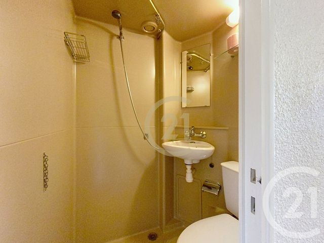 Appartement F1 &agrave; louer - 1 pi&egrave;ce - 16 m2 - St Nazaire - 44 - PAYS-DE-LOIRE