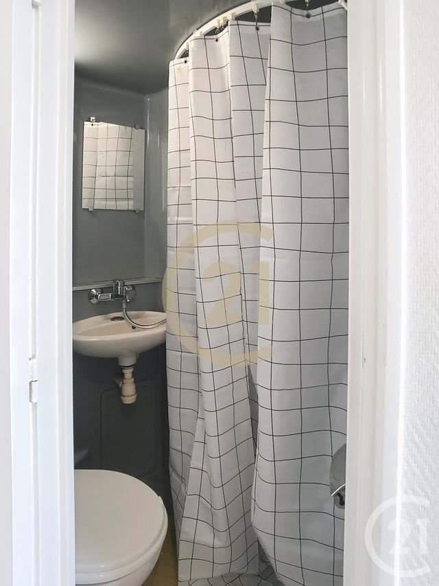 Appartement Studio &agrave; louer - 1 pi&egrave;ce - 17,63 m2 - St Nazaire - 44 - PAYS-DE-LOIRE