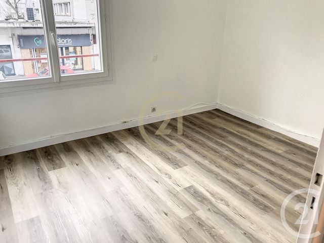 Appartement F3 &agrave; louer - 3 pi&egrave;ces - 59,28 m2 - St Nazaire - 44 - PAYS-DE-LOIRE