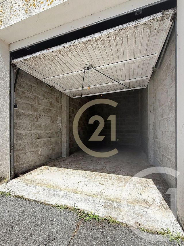 Parking &agrave; louer - 20 m2 - St Nazaire - 44 - PAYS-DE-LOIRE