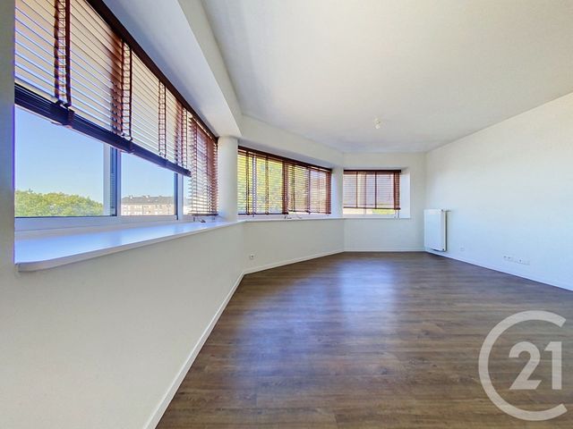 Appartement T3 &agrave; louer - 3 pi&egrave;ces - 74,28 m2 - St Nazaire - 44 - PAYS-DE-LOIRE