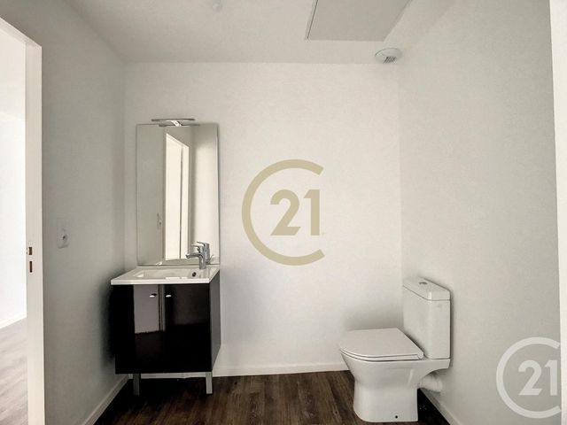 Appartement T3 &agrave; louer - 3 pi&egrave;ces - 74,28 m2 - St Nazaire - 44 - PAYS-DE-LOIRE