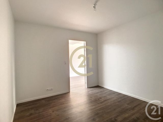 Appartement T3 &agrave; louer - 3 pi&egrave;ces - 74,28 m2 - St Nazaire - 44 - PAYS-DE-LOIRE