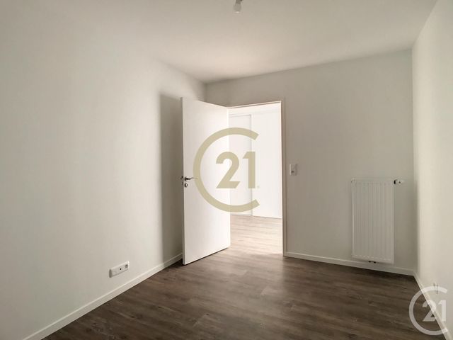 Appartement T3 &agrave; louer - 3 pi&egrave;ces - 74,28 m2 - St Nazaire - 44 - PAYS-DE-LOIRE