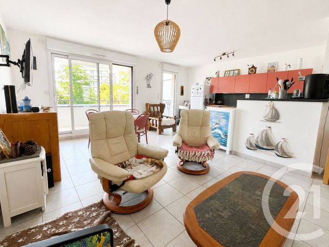 Appartement T3 &agrave; vendre - 3 pi&egrave;ces - 68,14 m2 - St Nazaire - 44 - PAYS-DE-LOIRE