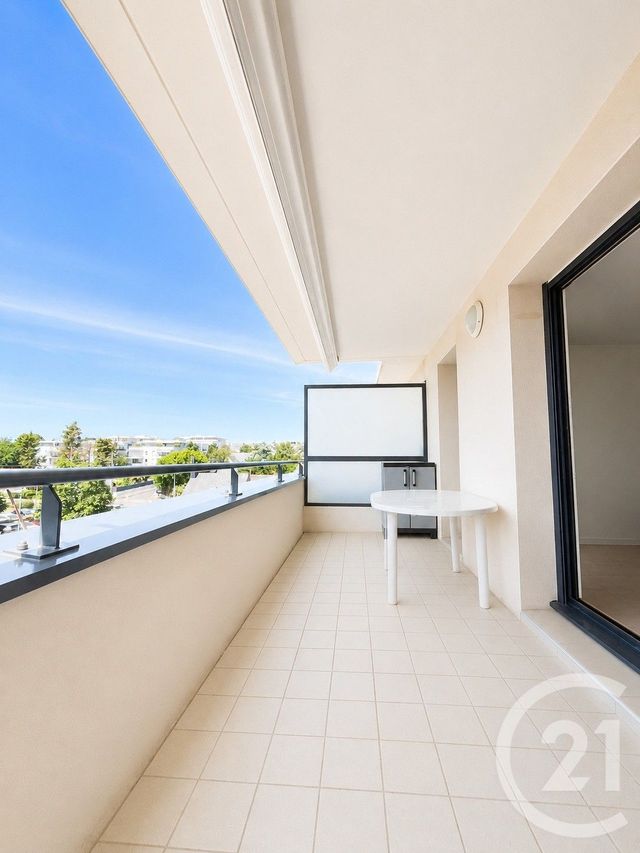 Appartement T3 &agrave; vendre - 3 pi&egrave;ces - 68,14 m2 - St Nazaire - 44 - PAYS-DE-LOIRE
