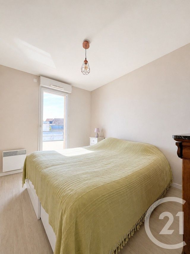 Appartement T3 &agrave; vendre - 3 pi&egrave;ces - 68,14 m2 - St Nazaire - 44 - PAYS-DE-LOIRE