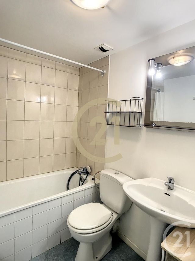 Appartement T2 &agrave; louer - 2 pi&egrave;ces - 44,94 m2 - St Nazaire - 44 - PAYS-DE-LOIRE