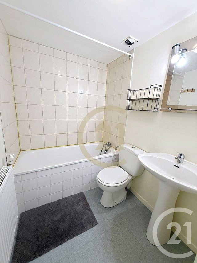 Appartement T2 &agrave; louer - 2 pi&egrave;ces - 44,94 m2 - St Nazaire - 44 - PAYS-DE-LOIRE
