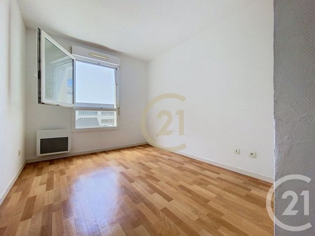 Appartement T3 &agrave; vendre - 3 pi&egrave;ces - 63 m2 - St Nazaire - 44 - PAYS-DE-LOIRE