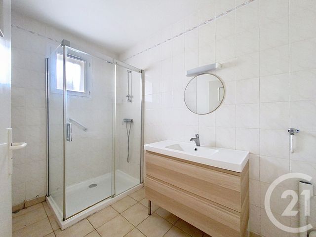 Appartement T3 &agrave; louer - 3 pi&egrave;ces - 95,83 m2 - St Nazaire - 44 - PAYS-DE-LOIRE