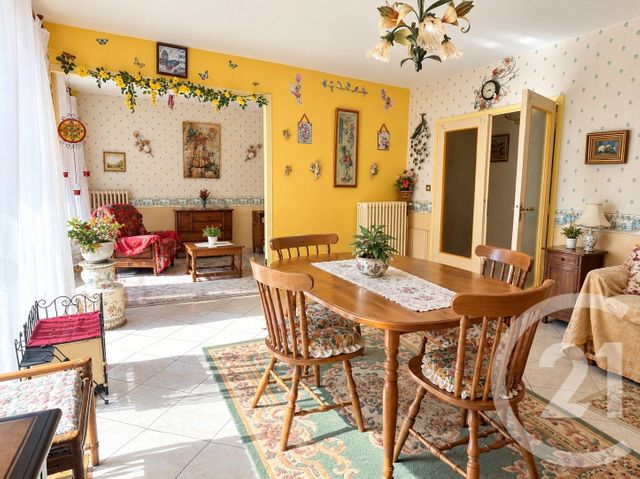 Appartement T3 &agrave; vendre - 3 pi&egrave;ces - 82,06 m2 - St Nazaire - 44 - PAYS-DE-LOIRE