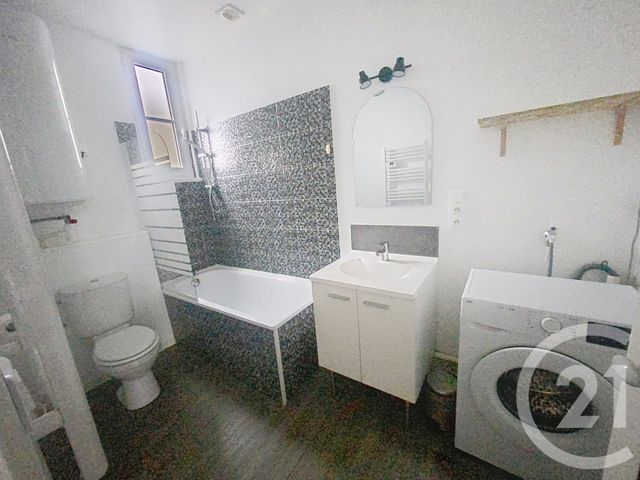 Appartement Duplex &agrave; louer - 2 pi&egrave;ces - 38,54 m2 - Montoir De Bretagne - 44 - PAYS-DE-LOIRE