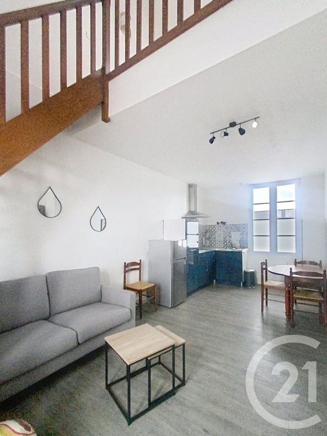 Appartement Duplex &agrave; louer - 2 pi&egrave;ces - 38,54 m2 - Montoir De Bretagne - 44 - PAYS-DE-LOIRE