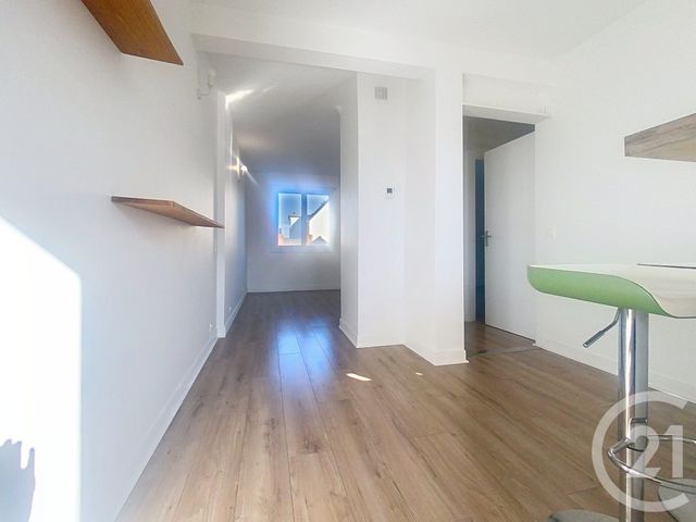 Appartement T2 &agrave; louer - 2 pi&egrave;ces - 44,09 m2 - St Nazaire - 44 - PAYS-DE-LOIRE