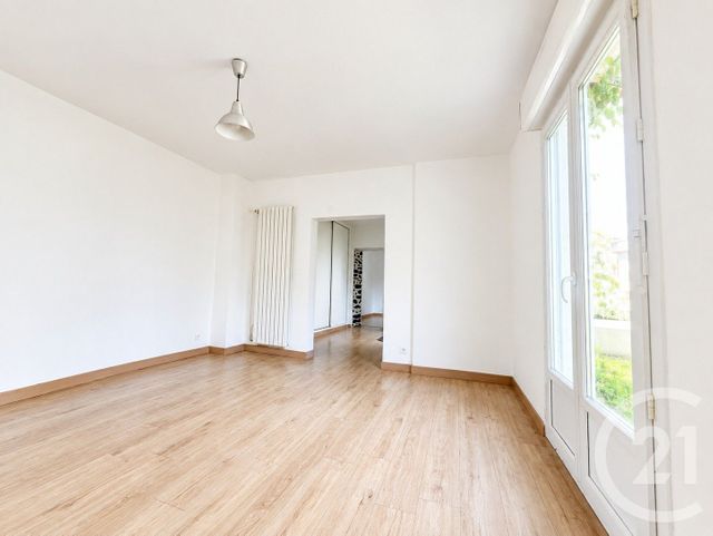 Appartement T3 &agrave; vendre - 3 pi&egrave;ces - 59,65 m2 - St Nazaire - 44 - PAYS-DE-LOIRE