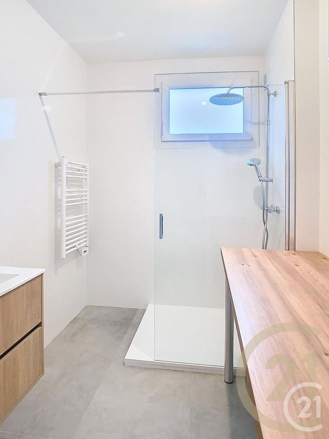 Appartement T5 &agrave; louer - 5 pi&egrave;ces - 83,43 m2 - St Nazaire - 44 - PAYS-DE-LOIRE