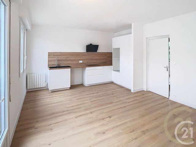 Appartement T5 &agrave; louer - 5 pi&egrave;ces - 83,43 m2 - St Nazaire - 44 - PAYS-DE-LOIRE