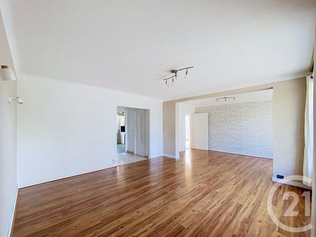 Appartement T4 &agrave; vendre - 4 pi&egrave;ces - 89 m2 - St Nazaire - 44 - PAYS-DE-LOIRE